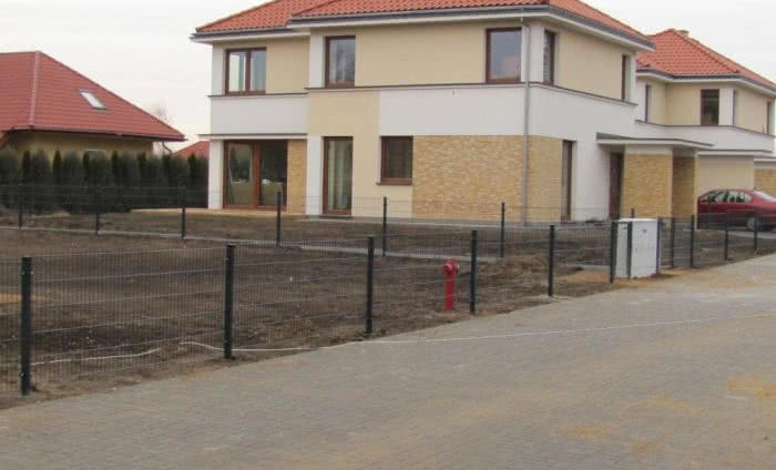 Wybór ogrodzenia domu